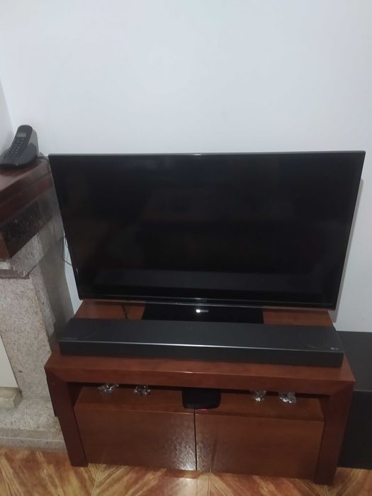 TV Toshiba 40" a funcionar muito bem