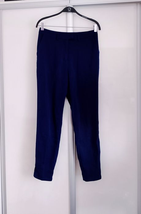 NA-KD eleganckie spodnie granatowe rozmiar 36
Długość 94 cm
Szerokość