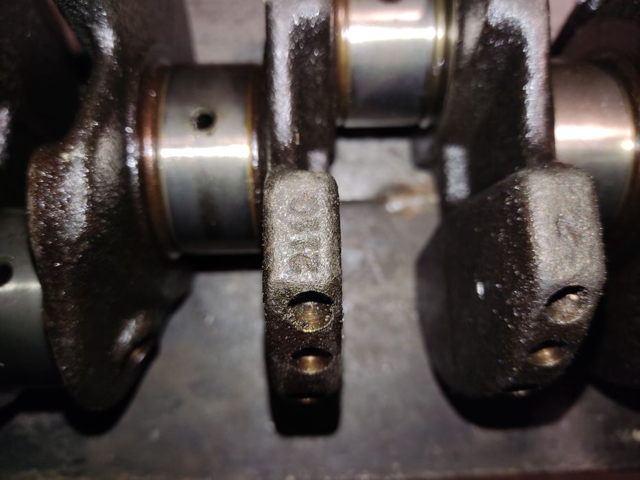 Колінвал лада 08-15 калина пріора Коленвал маркування 2110 ВАЗ