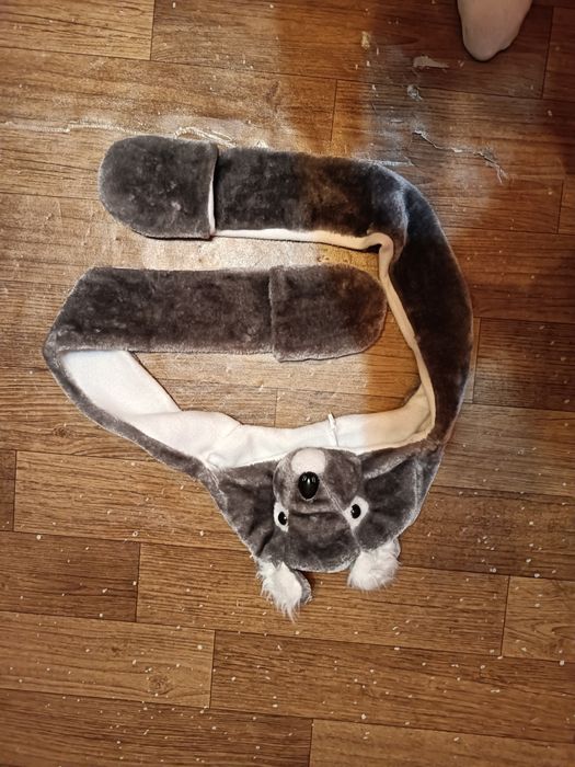 Czapka damska z rękawiczkami