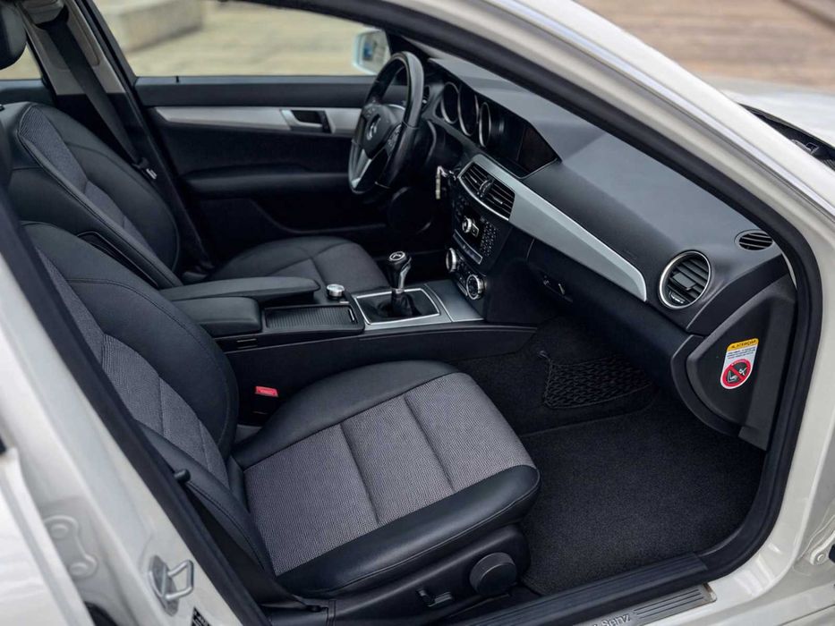 MERCEDES-BENZ C250 CDI- Desde 243€ por mês