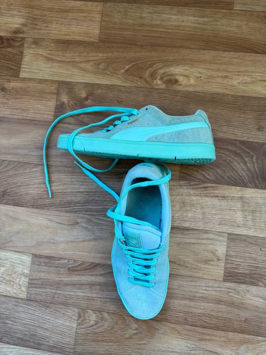 Кросівки Puma.