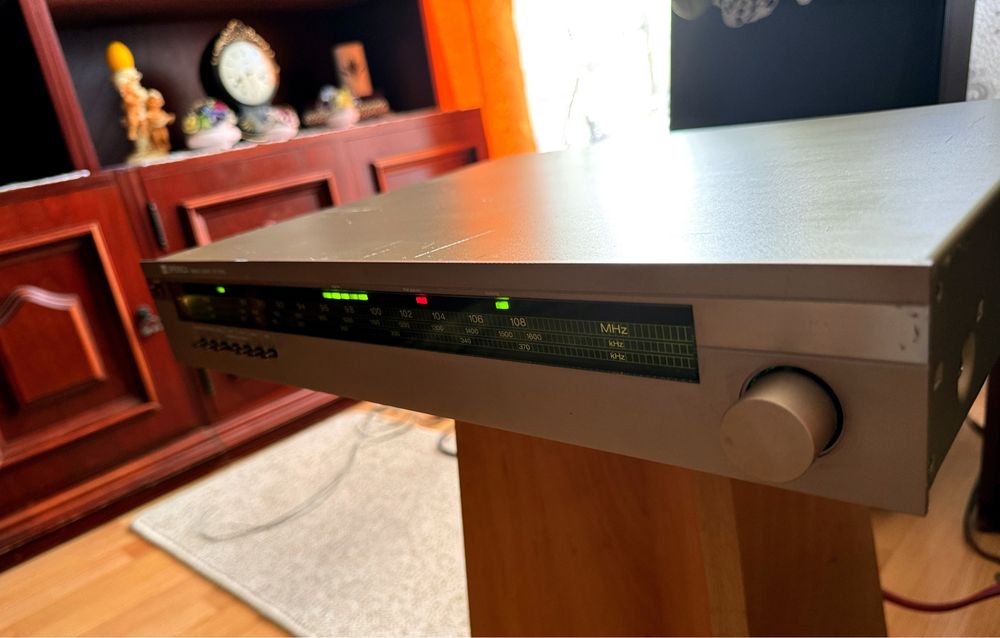 Sharp Optonica ST-5100(HB) – stereo tuner