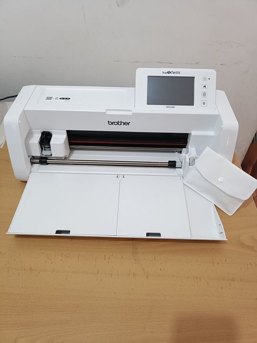 Plotter de recorte scancut 1250 semi nova