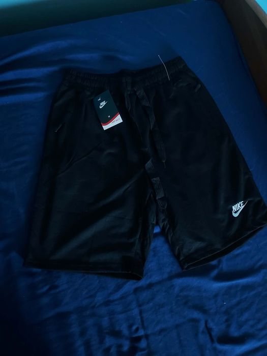 Męskie spodenki z wyszywanym logo od M do XXL