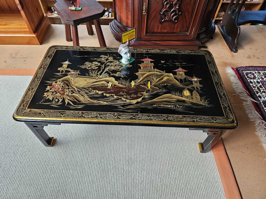 Mesa de centro Oriental - óptimo estado geral