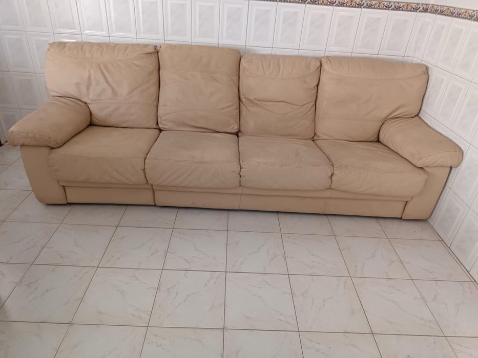 Sofa em pele genuina