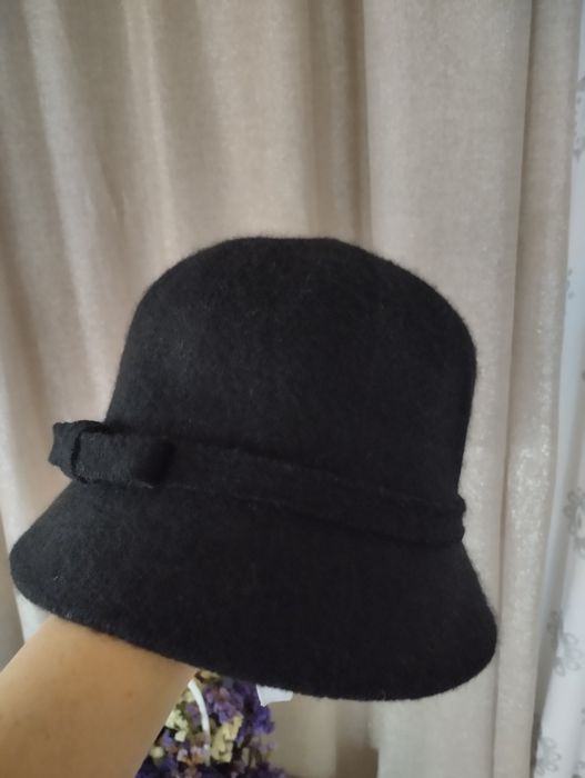 Капелюшок жіночий