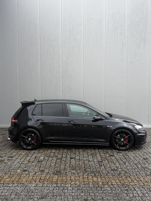 VW Golf Mk7 Gti  DSG Full black ( Trato de Crédito)