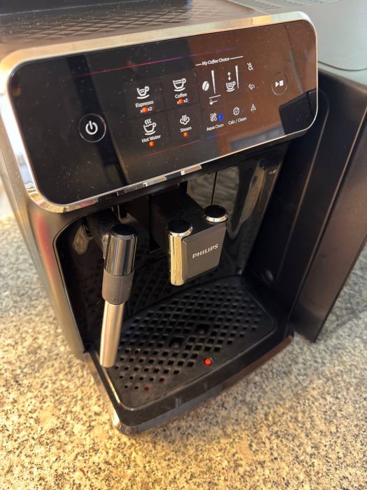 Máquina de Café Automática Philips Série 2200 / 1200 (Grãos / Café Moído)