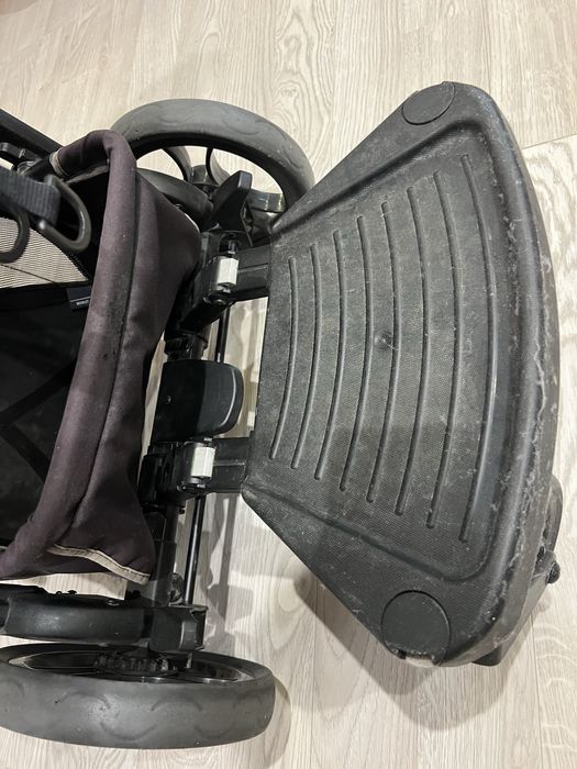 Dostawka do wózka dziecięcego