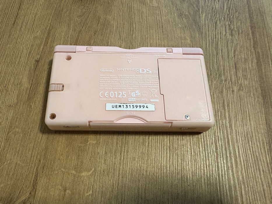 Konsola Nintendo DS Lite Różowa + Akcesoria