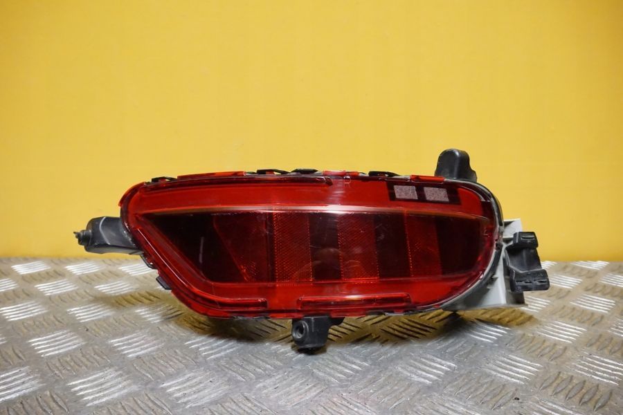 MAZDA CX CX-5 2017 - 2021 LAMPA TYŁ TYLNA LED PRAWA W ZDERZAK USA