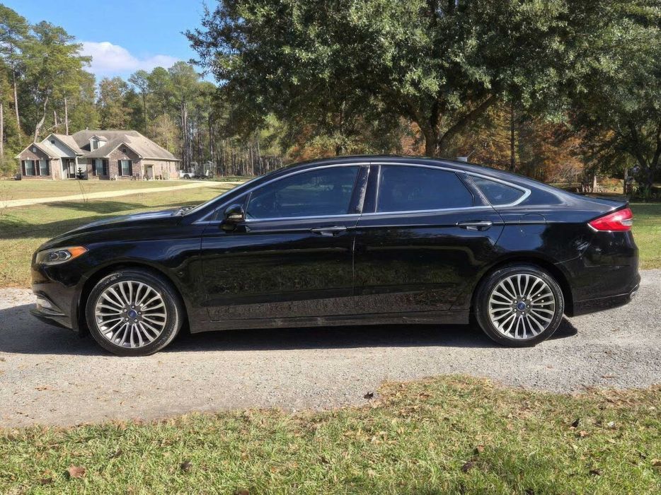 Ford Fusion Titanium      2017