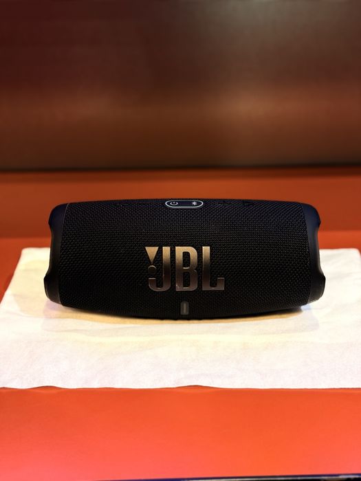 JBL Charge 5 Tomorrowland