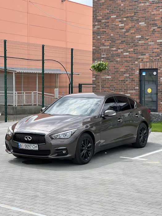 Infiniti Q50 2.0t