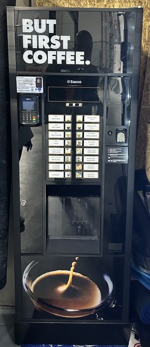 Maquinas de vending Saecco de snacks e cafe!
