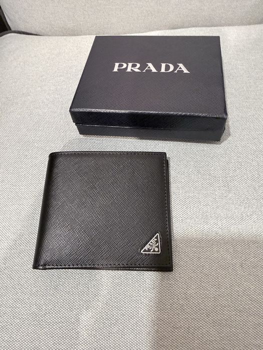 Portfel na karty i banknoty Prada Saffiano skóra naturalna