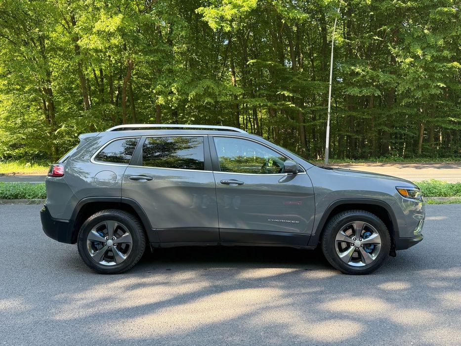 Jeep Cherokee