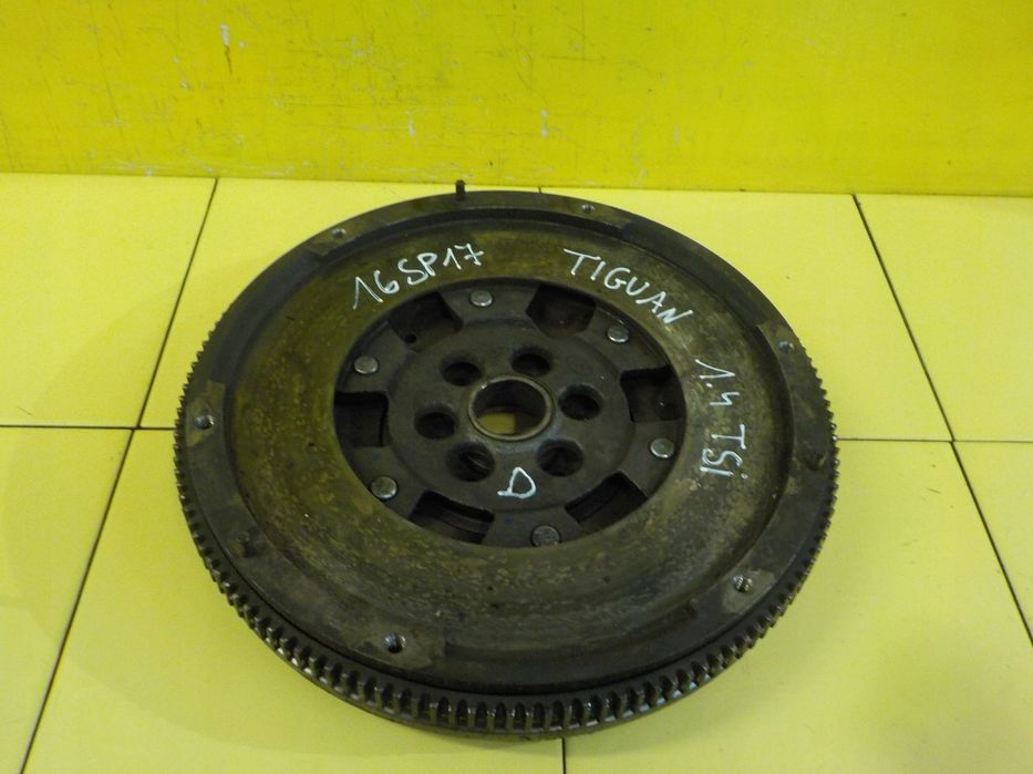 VW TIGUAN 1.4 TSI 10r 150KM BWK kolo dwumasowe