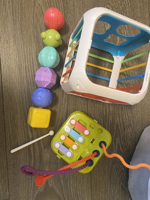 Бізі куб шнурівка стукалка трек музичні іграшки