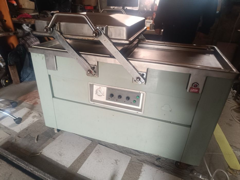 Вакуумний пакувальник Tekovac 500/2KX — ідеальний стан