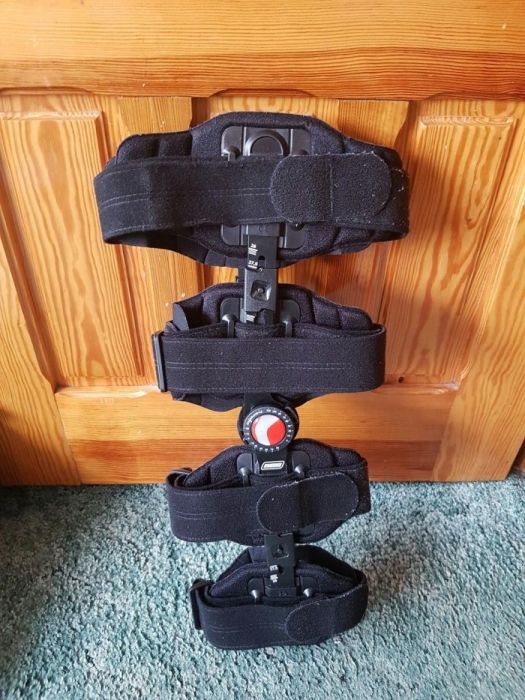 Orteza na staw kolanowy