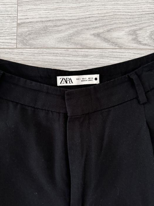 Легкі брюки Zara