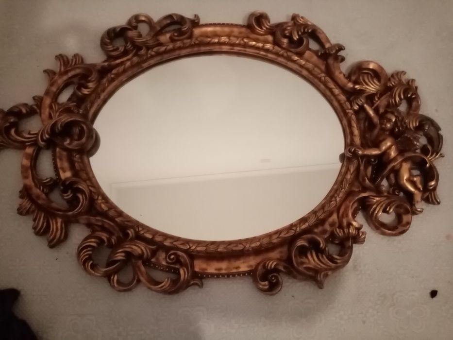 Espelho dourado trabalhado