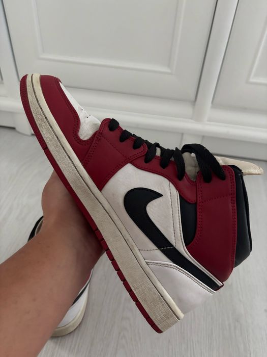Nike Air Jordan 1 Mid Chcicago 2020 42 streetwear 8,5 US Retro