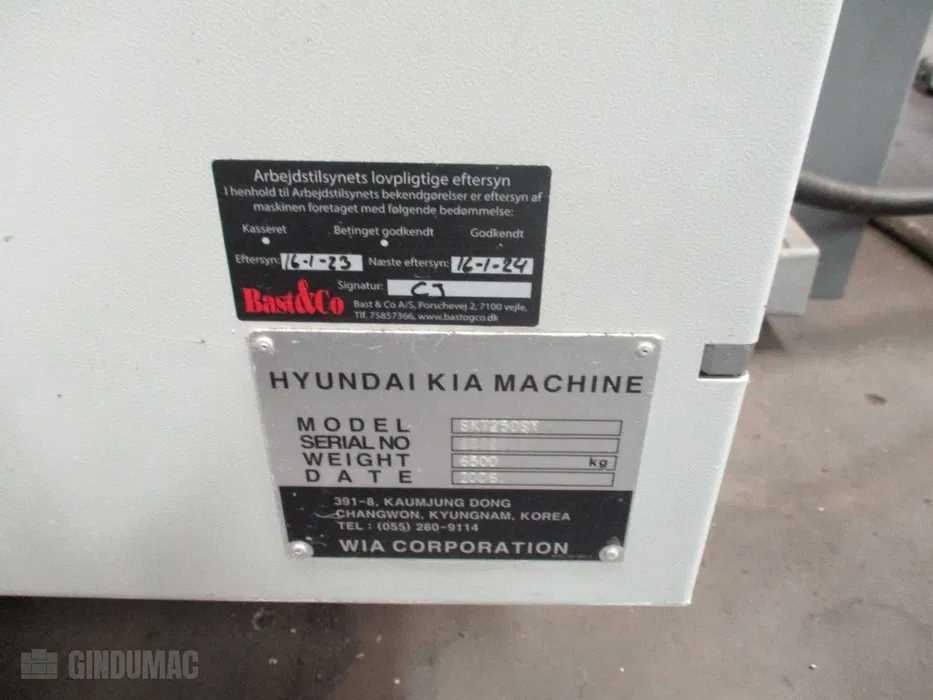 Токарний верстат з ЧПУ Hyundai KIA SKT250SY