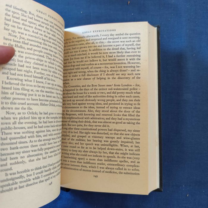 Charles Dickens - Great Expectations (em inglês)