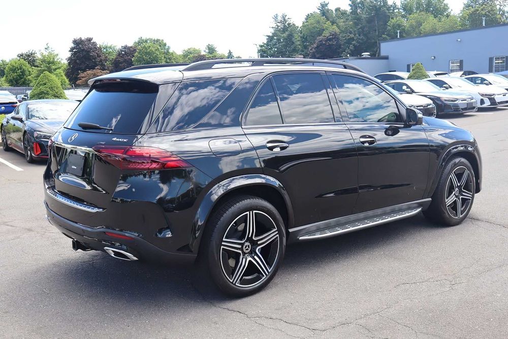 Mercedes-Benz GLE 450e 4MATIC      2025