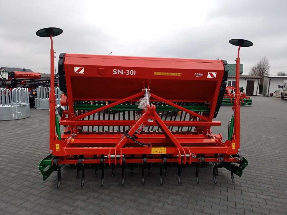 Zestaw Uprawowo-Siewny Nadbudowany AGRO-MASZ SN301 3.0m siewnik