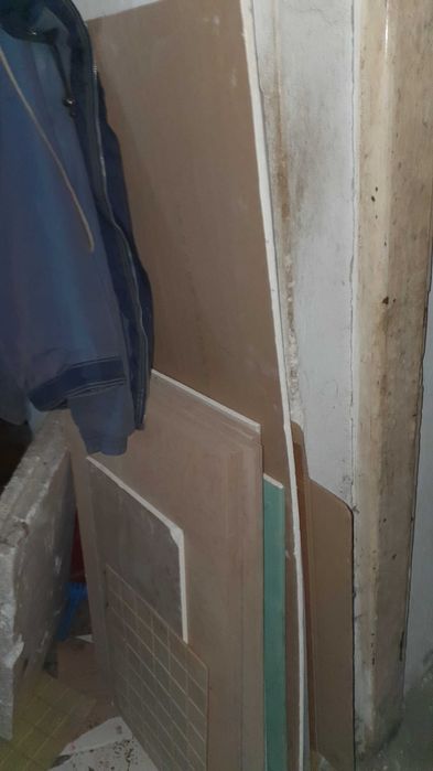 Materiały budowlane, płyty gipsowe styropiany, płyty drewniane