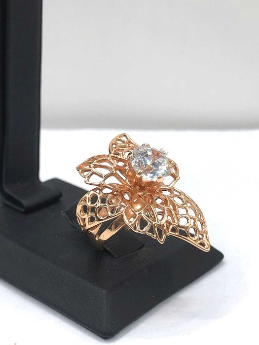 Каблучка золото 585*