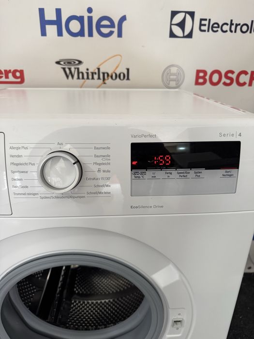 Пральна машина Bosch Serie 4 WAN28121