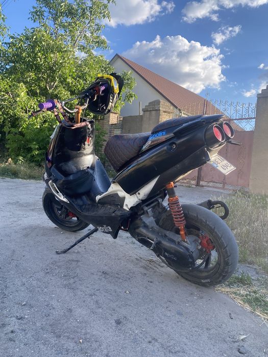 Продам мопед Aprilia