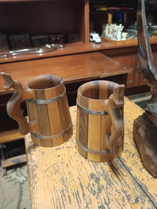 Деревянные кружки с Коршуном