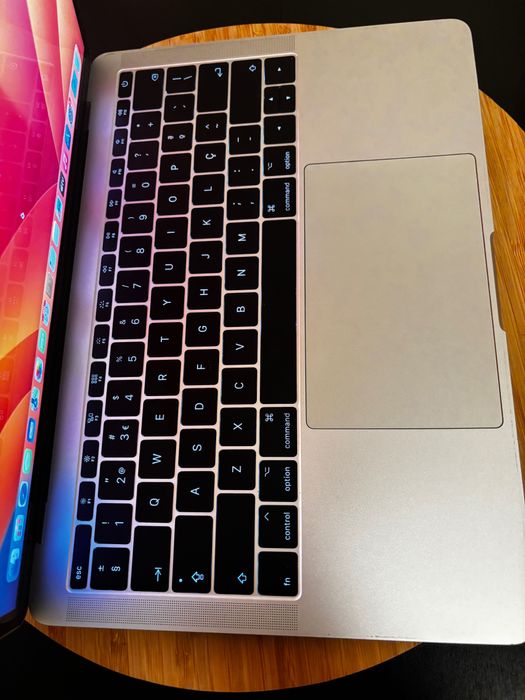 MacBook Pro 13” 2017 | i5 | 8GB | 256GB SSD