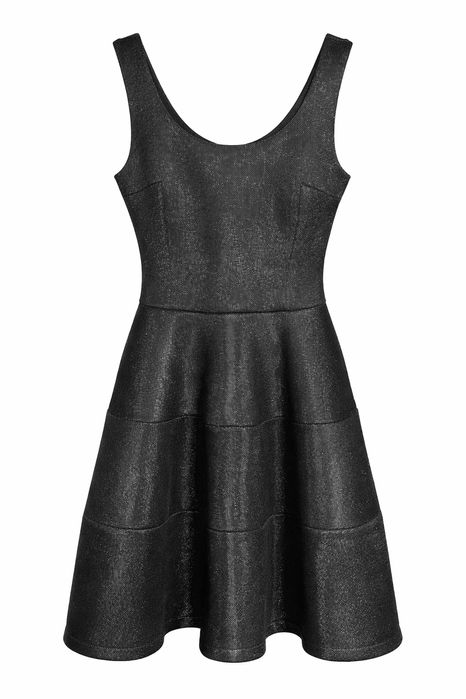 Czarna rozkloszowana sukienka S