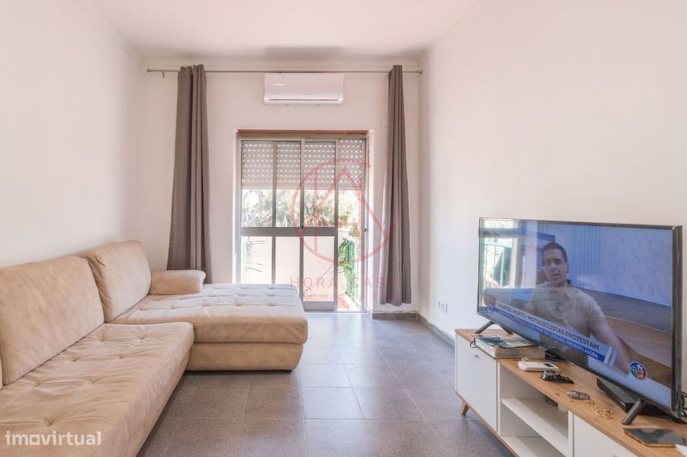 Oportunidade à Sua Porta: T2 na Avenida do Bocage! — Margaride (Santa Eulália), Várzea, Lagares, Varziela E Moure, Porto
