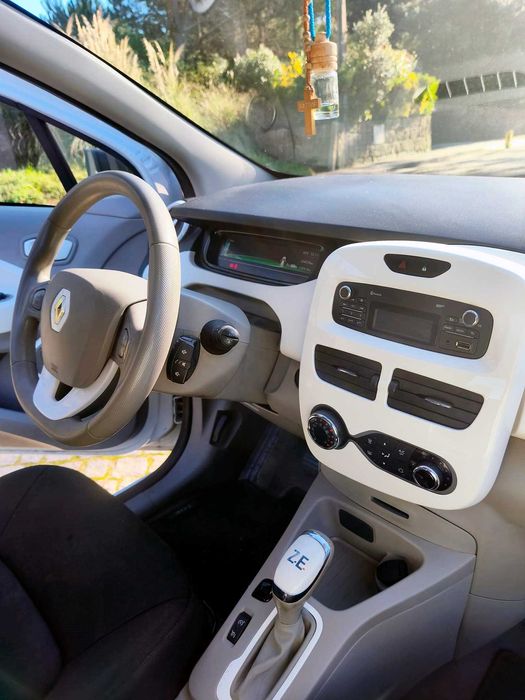 Renault Zoe 41 kWh BATERIAS PRÓPRIAS [SOH DA BATERIA 83%]