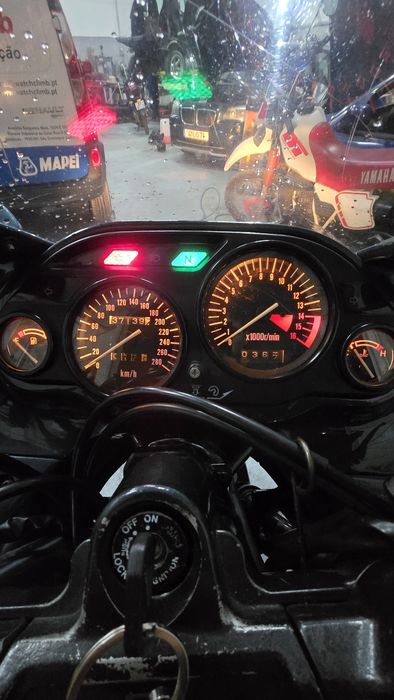 Vendo Kawasaki zzr600 de 93