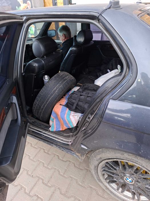 Автомобіль BMW 735I
