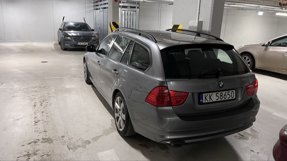 BMW E91 2.0 d - 2010 - uszkodzona szyba - długie oc/pt