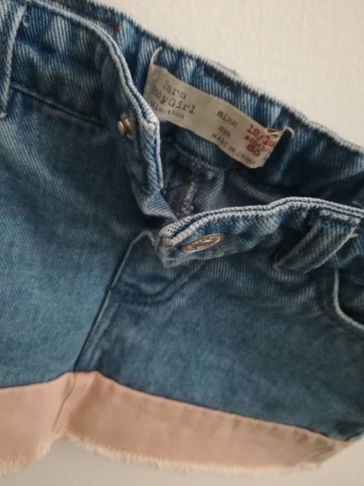 ZARA r.86 jeansowa spódniczka z ozdobnymi majteczkami.