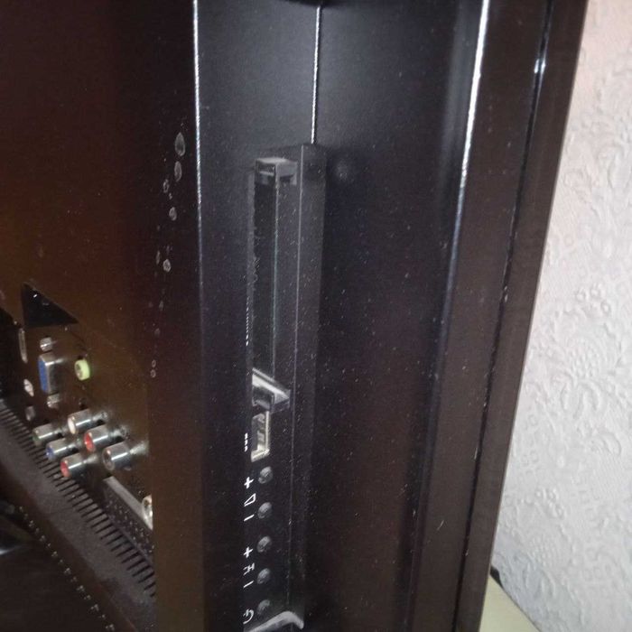 Продам телевізор Philips 22pfl3606h/58