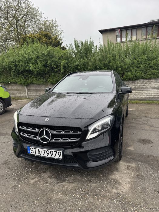 Mercedes-Benz GLA 200 / Bezwypadkowy / wyposażenie AMG