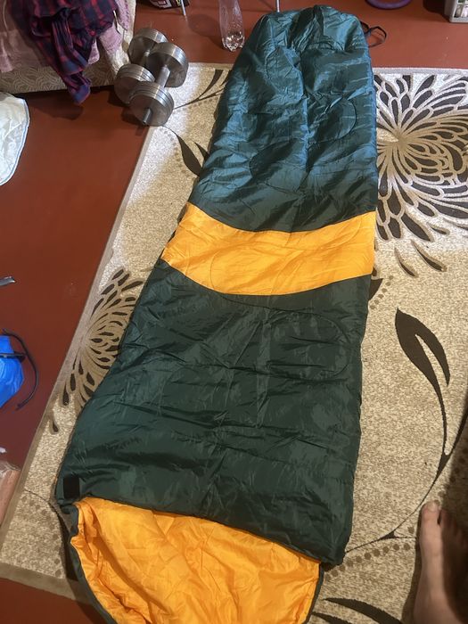 Продам хороший спальний мішок